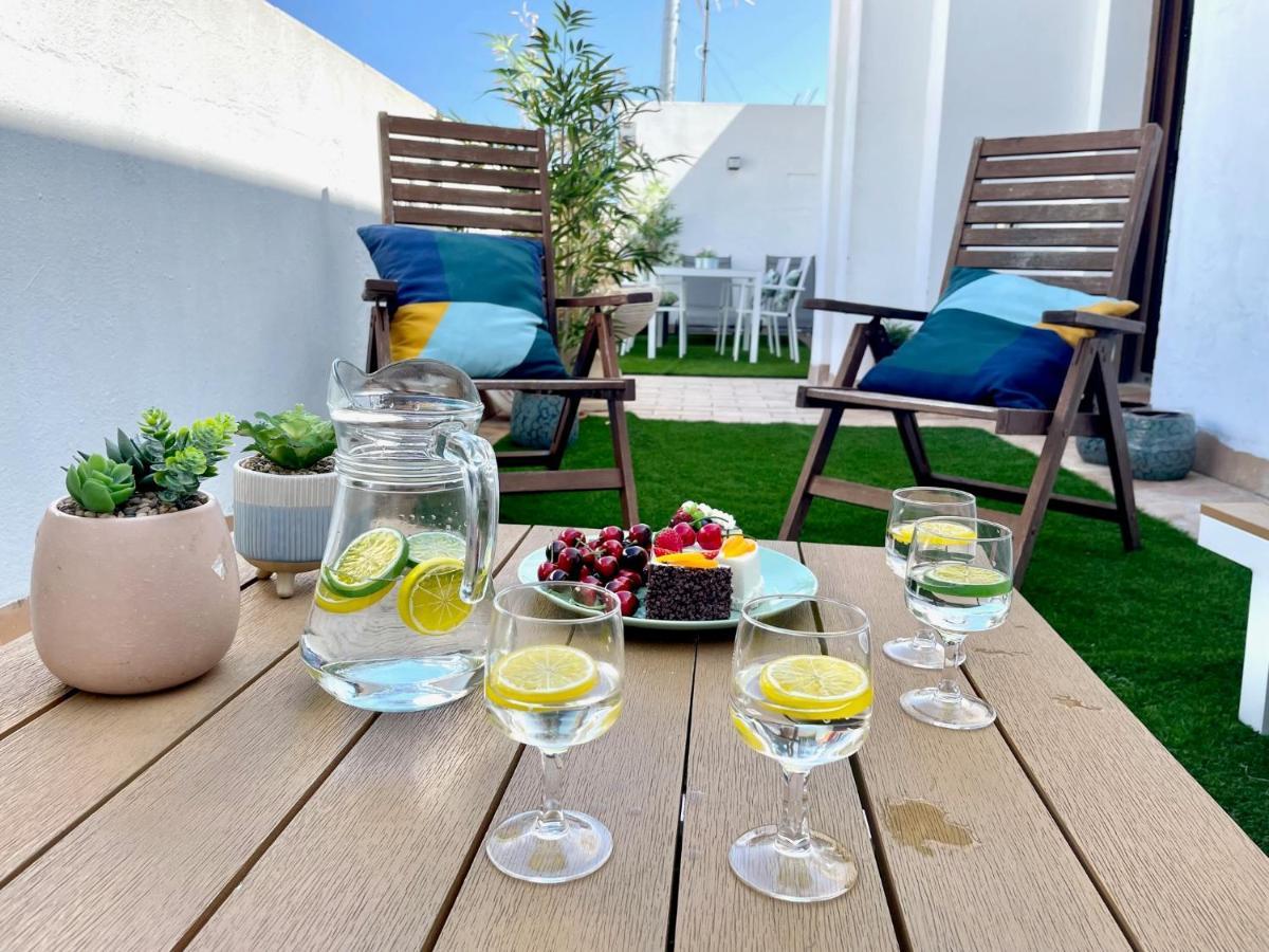 Gatu Premium Atico Caleta , Preferente Mayores De 25 Anos Y Familias Cádiz
