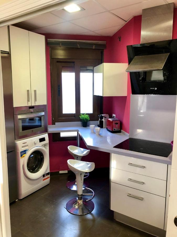 Gatu Premium Atico Caleta , Preferente Mayores De 25 Anos Y Familias Cadiz