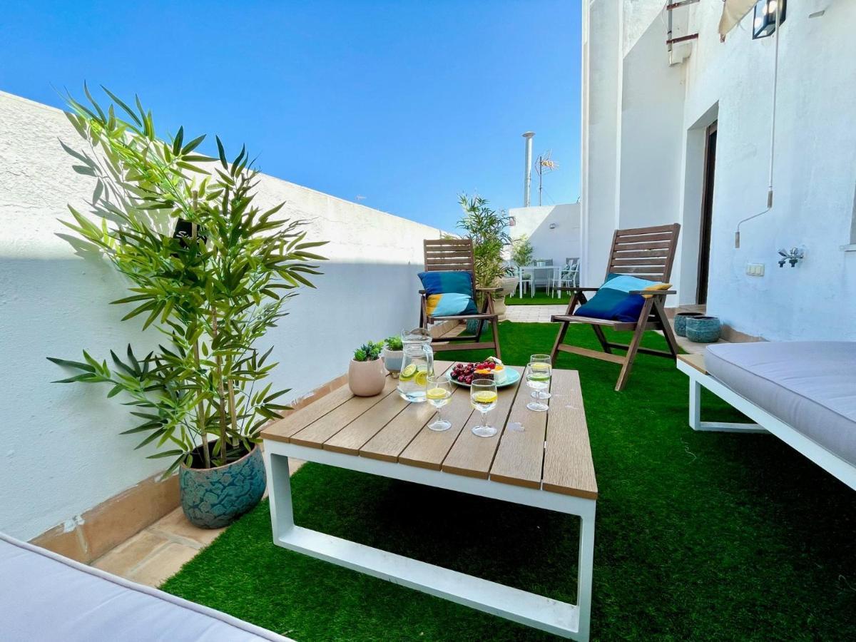 Gatu Premium Atico Caleta , Preferente Mayores De 25 Anos Y Familias Apartment *